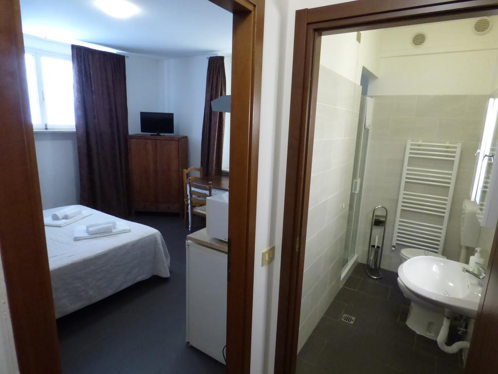 Holiday Matteotti Montecatini Terme Exterior foto